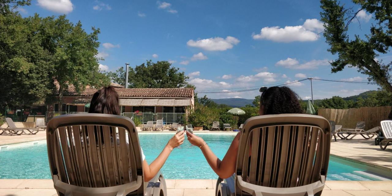 ホテル Domaine Les Chenes Blancs サン・サテュルナン・ダプト エクステリア 写真
